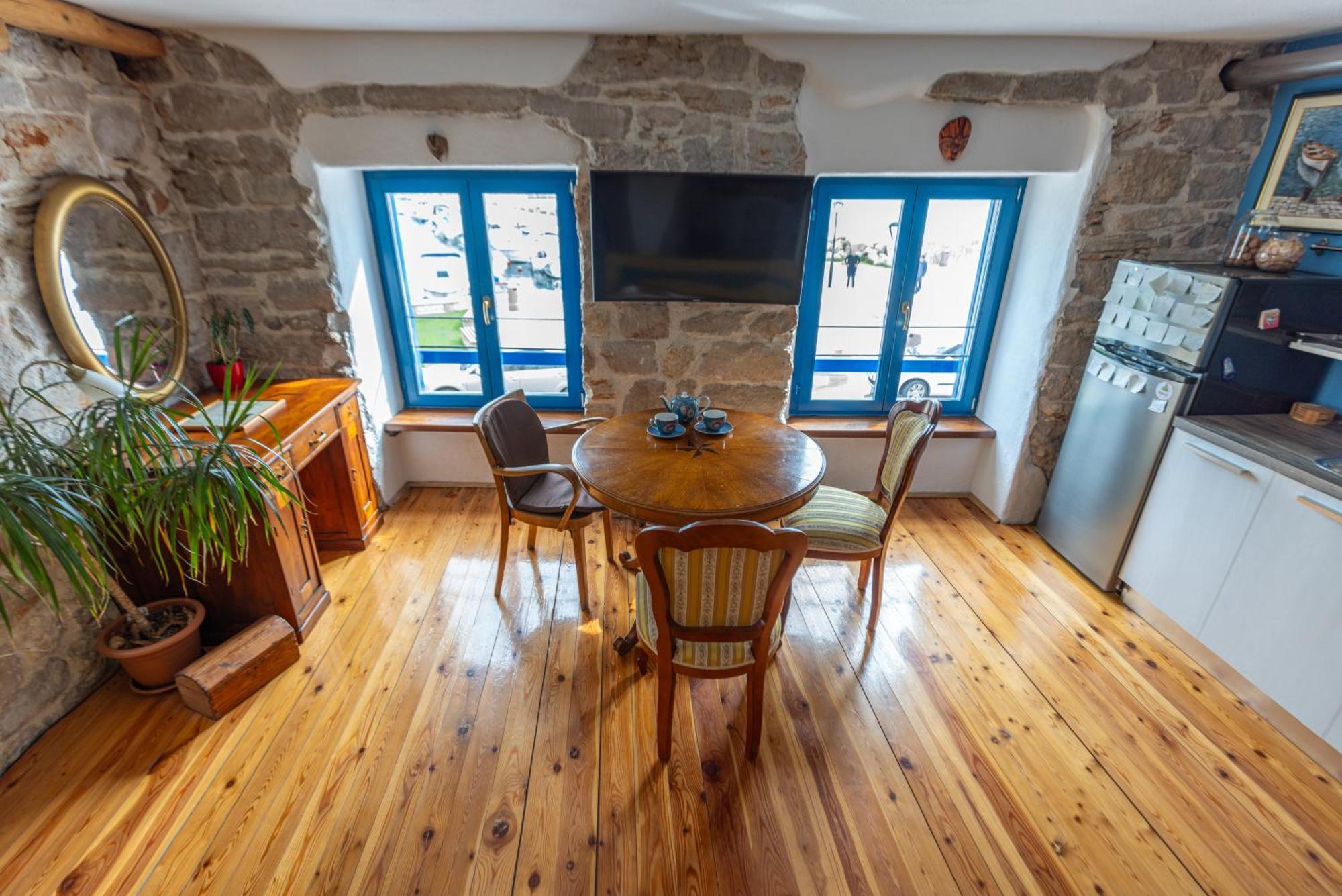 Old House Apartment Vodice Exterior photo