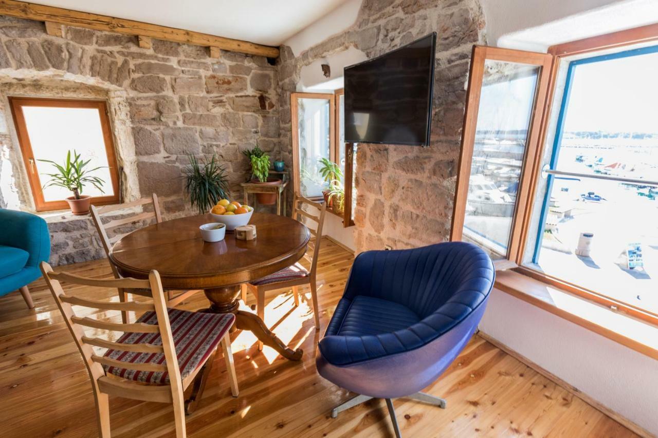 Old House Apartment Vodice Exterior photo